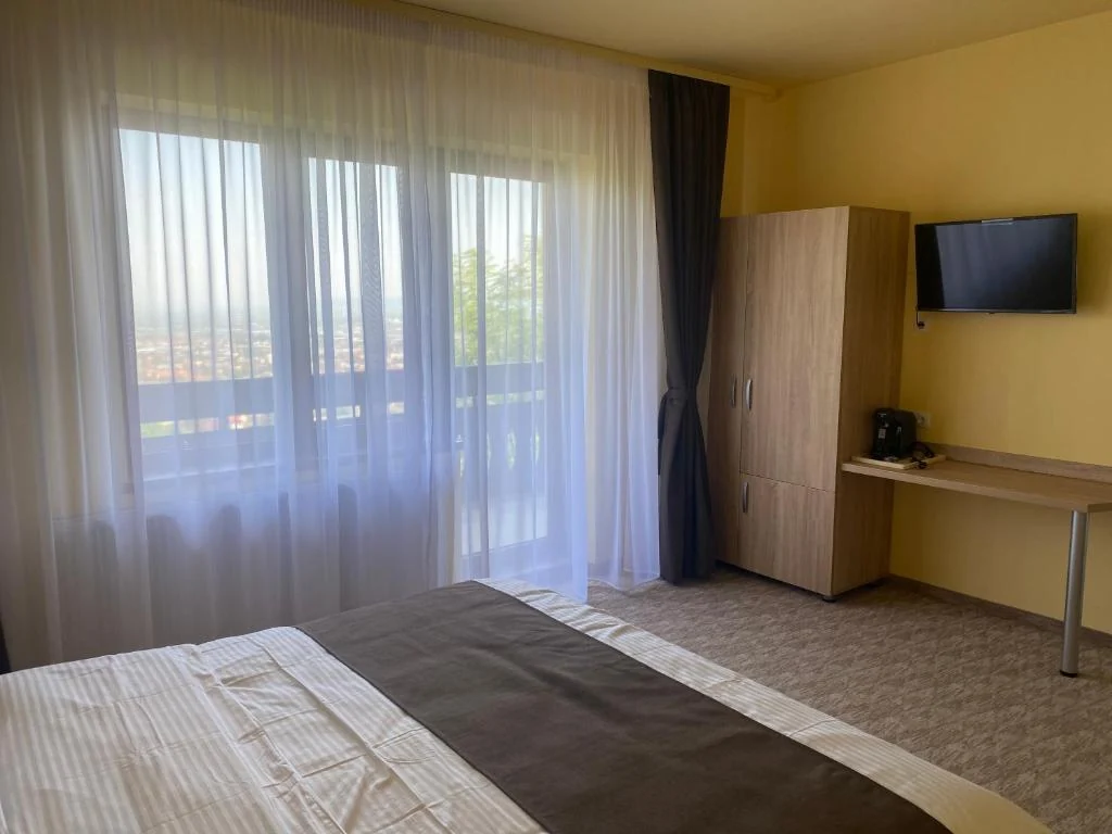 Cameră cu balcon